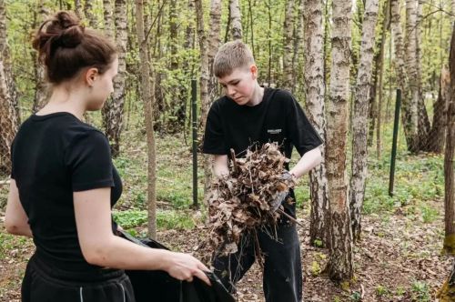 Весенние субботники в «Детской Республике «Поленово»: МИР! ТРУД! МАЙ!
